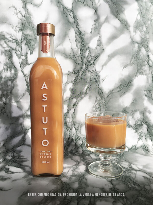 Licor de Dulce de Leche Astuto