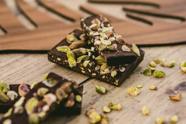 Chocolate Oscuro Peruano 55% con Pistachos Naturales - Imagen 5