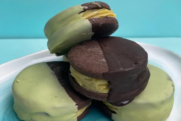Alfajor relleno de Pistacho